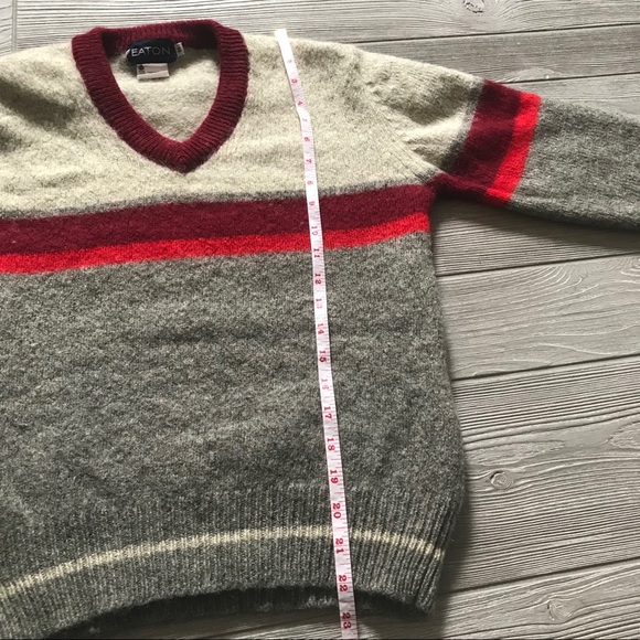 VINTAGE Eaton V-Neck Virgin Wool Grey Sweater - Picture 4 of 10